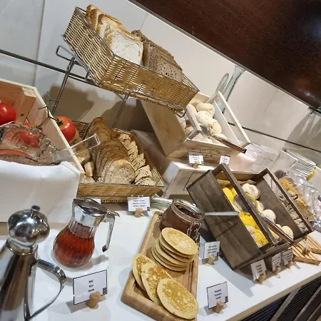 Zenit Hotel 4*